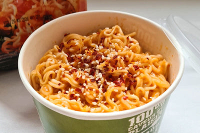 Noodles con crema di peperoni